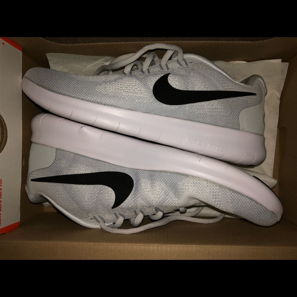 Nike Free RN 2017 (never worn)